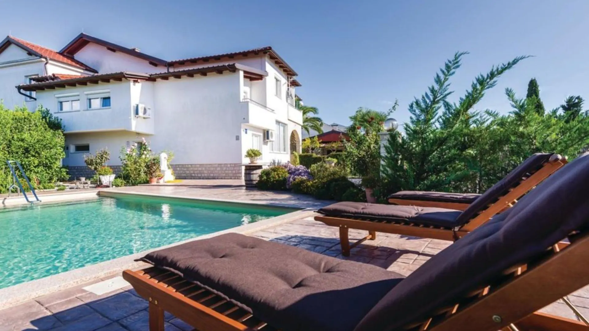 Holiday Home Villa Ksenija Debeljak
