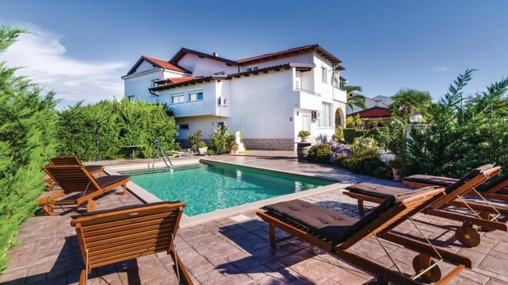 Holiday Home Villa Ksenija Debeljak